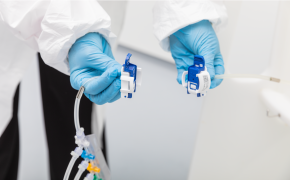 Connecting a NovaSeptum® SURe sampling assembly is easy. Simply connect to your single-use process via aseptic connection or heat welding.