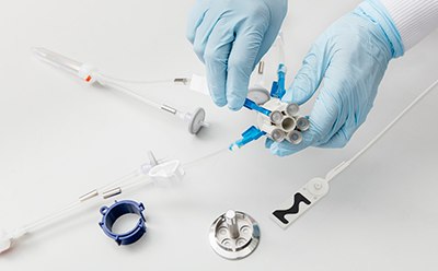 Assemble a NovaSeptum® GO sampling system is easy. Simple load the trigger on a single-use sampling unit into your holder.