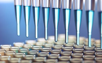 Multi-channel pipetting for liquid dispensing