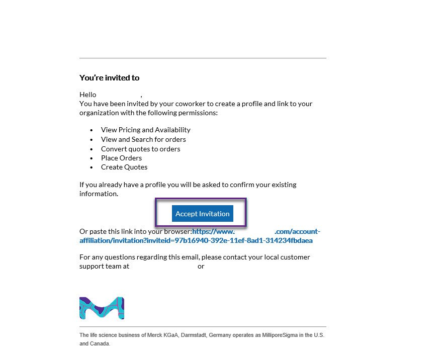 The invited coworker receives an email with a button and an alternative link to accept the invitation. The invited coworker receives an email with a button and an alternative link to accept the invitation.