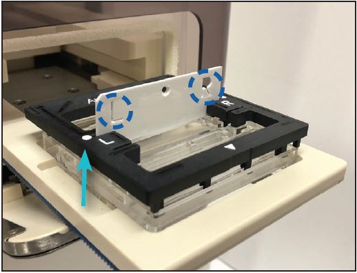 Loading the IEF Chip into the Auto2D® device Loading the IEF Chip into the Auto2D® device