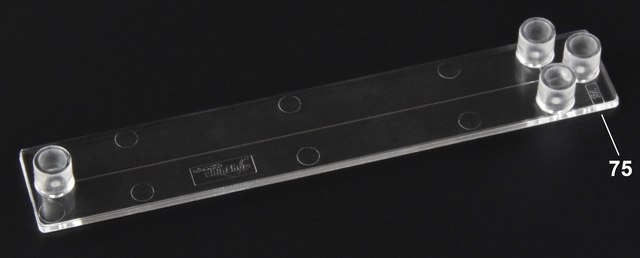 Cross-shaped channel chip - 75 &#956;m channel Fluidic 106, Cyclic Olefin Polymer (COP) with Luer Interface