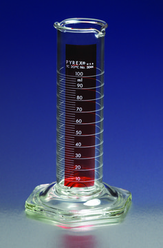 Pyrex&#174; Lifetime Red&#8482; single metric scale graduated cylinder, with double pourout volume 50&#160;mL