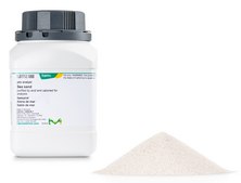 Sea sand purified by acid and calcined for analysis