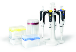 BRAND&#174; Transferpette&#174; S Pipette Package volume × volume × volume (0.1-2.5&#160;&#956;L) (0.5-10&#160;&#956;L) (2-20&#160;&#956;L), volume × volume (20-200&#160;&#956;L) (100-1000&#160;&#956;L), single-channel, adjustable volume, mechanical, benchtop rack for 6 pipettes