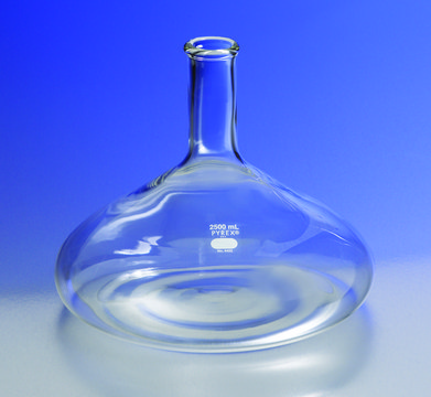 Pyrex&#174; low form culture flask capacity 2500&#160;mL