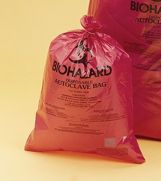 Super strength biohazard disposal bags width × H × thickness 31&#160;in. (790&#160;mm) × 38&#160;in. (960&#160;mm) × 0.05&#160;mm (2&#160;mil), pack of 200&#160;ea, red